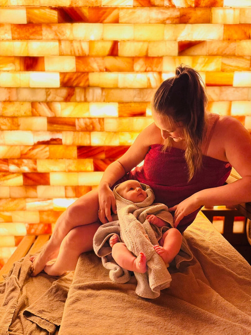 Mutter und Kind Wellness in der Sauna