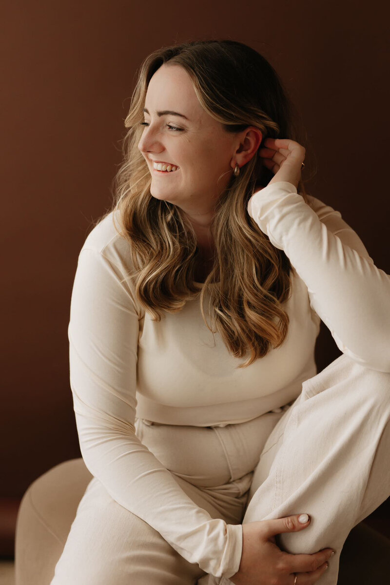 Newborn photography session in Kent by Abigail Scarfe