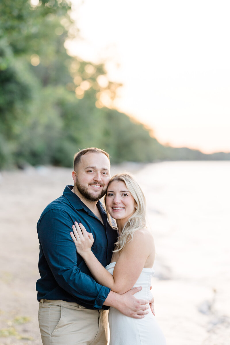 kelsee-risler-photographer-new-york-eli-alyssa-beach-engagement21
