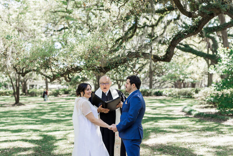 Savannah_Elopement_in_Forsyth_Park_Under_the_Oaks10