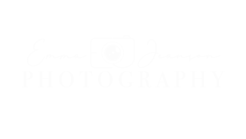 Rochester MN Wedding Photographer. One of the top photographers in Rochester MN with over 10 years of experience with wedding photography, family photography, senior photography, newborn photography.
