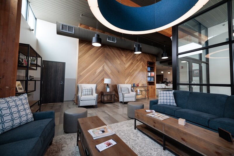 The waiting room of Blue Sky Fertility's Lee's Summit office