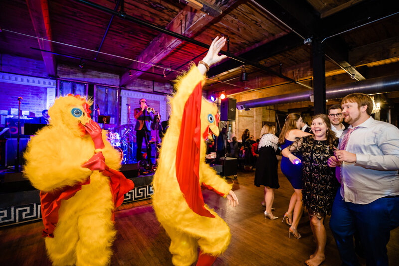 35-Salvage-One-Wedding-chicken-dance