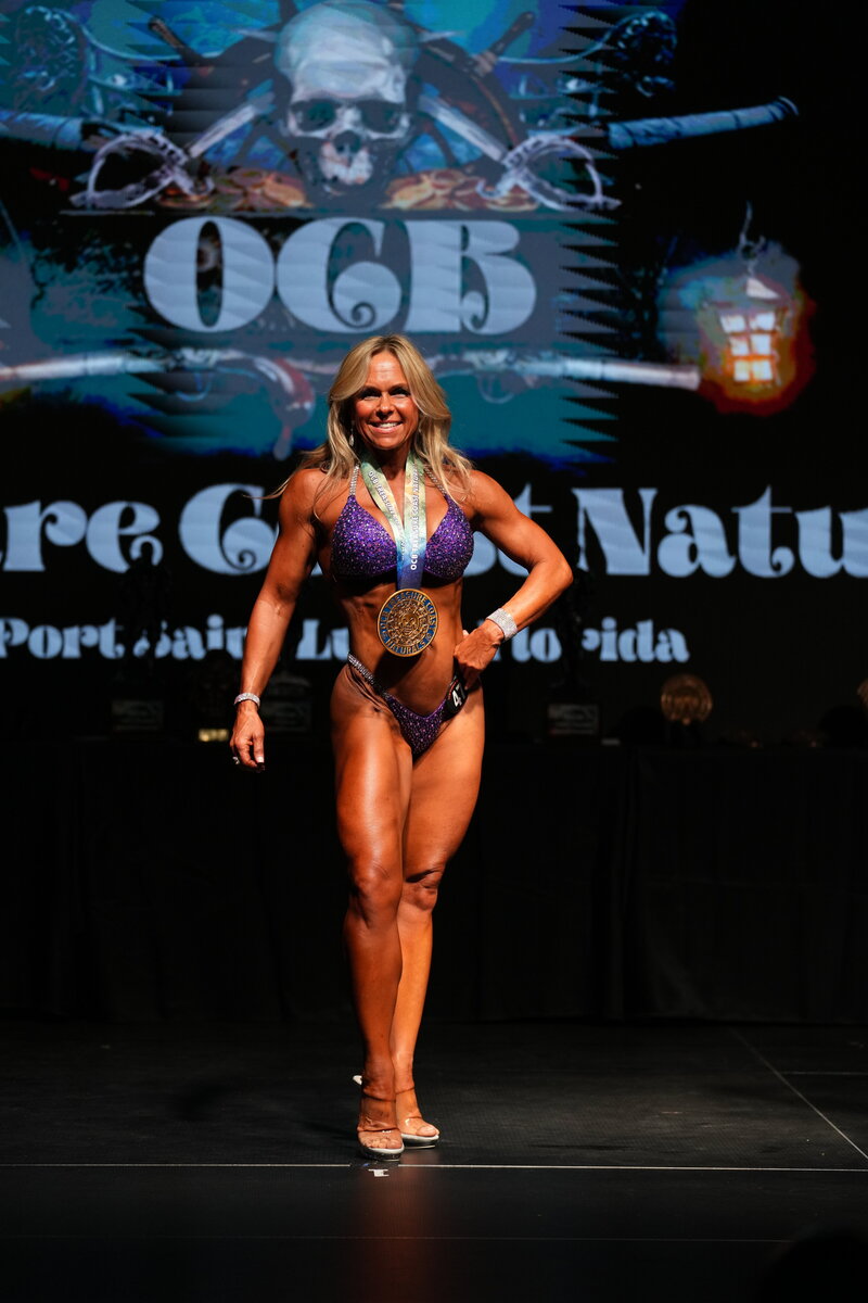 Dana's Firm offers easy to follow, individualized personal training sessions and nutrition coaching to help each of her clients reach their personalized health goals.
