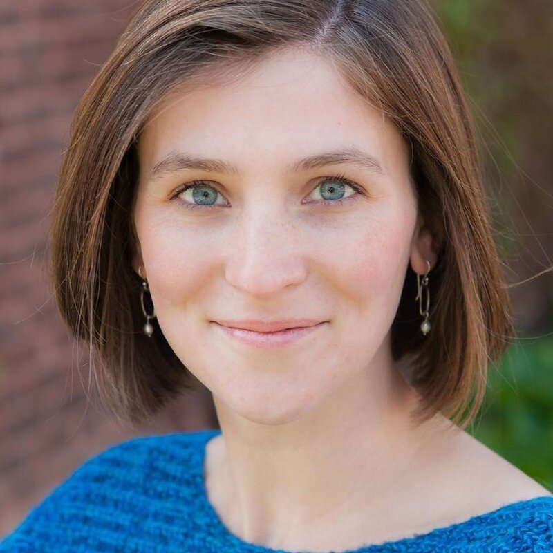 Kelly Galvin Headshot