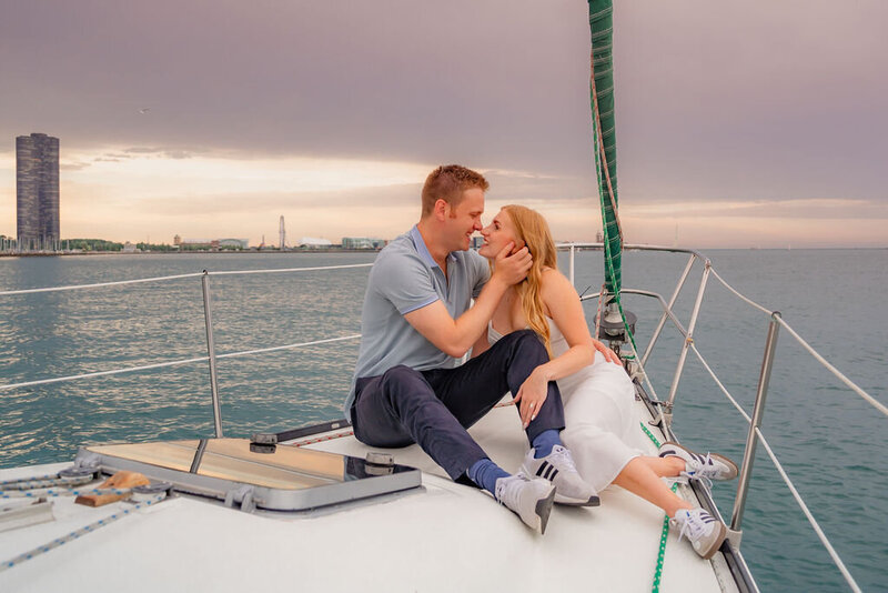 chicago-sailboat-engagement-session (8)