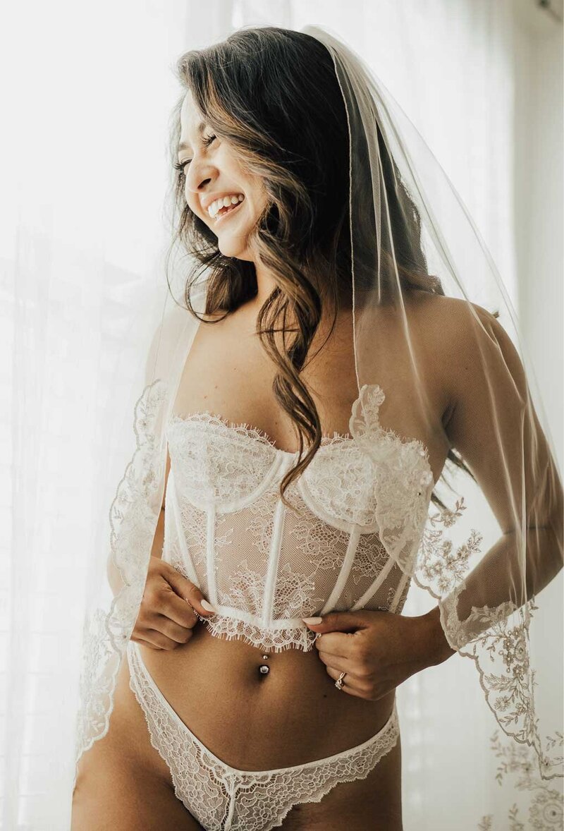Bold and Sexy Bridal Boudoir Photoshoot in Jacksonville, FL photo picture