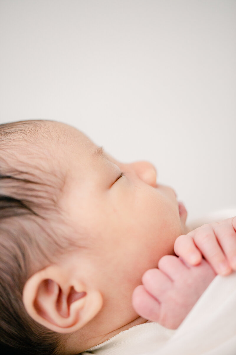 Orange County minimalist newborn photography in-home based in Irvine