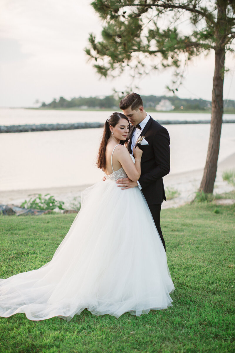 Kristen Stephen-Bride Groom Portraits-0038