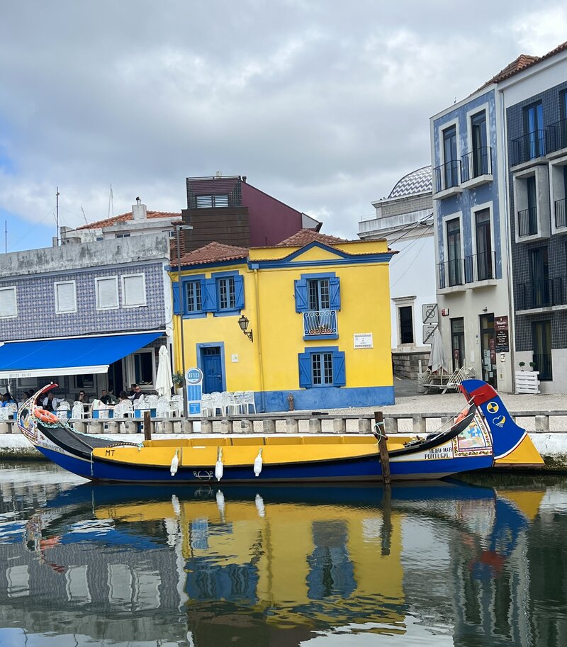 Aveiro boat on canal 