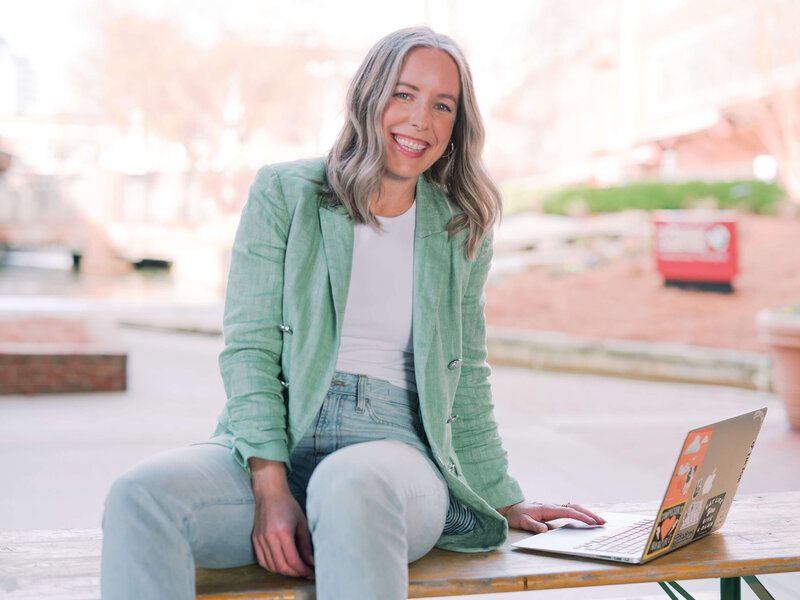 Ashley Kitchens is a plant-based virtual nutrition coach teaching intuitive eating.