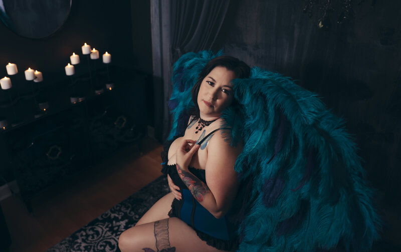 savannah-boudoir-angel-wings-corset-01