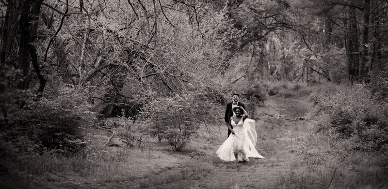 A rainy day elopement on the east coast during the oring.