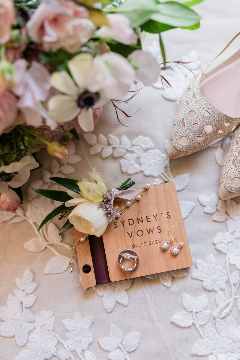Bridal bouquet, bridal jewelry and wedding shoes
