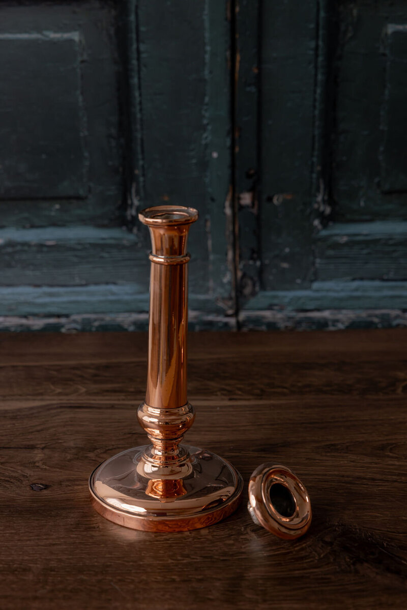 pair candlesticks