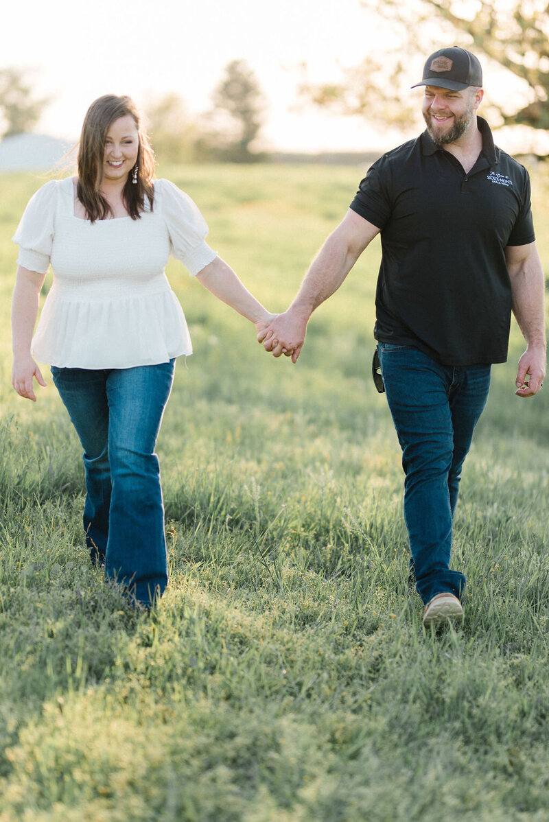 Host your laidback outdoor reception at Sioux-Monti, Indiana’s 5th-generation countryside estate