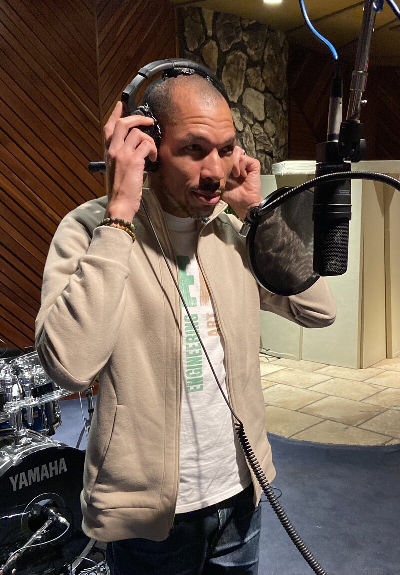 nick-the-maestro_sound-studio-headphones