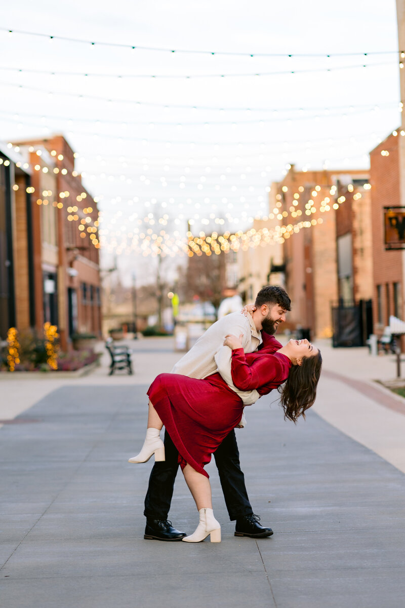 couple session in downtown aurora
