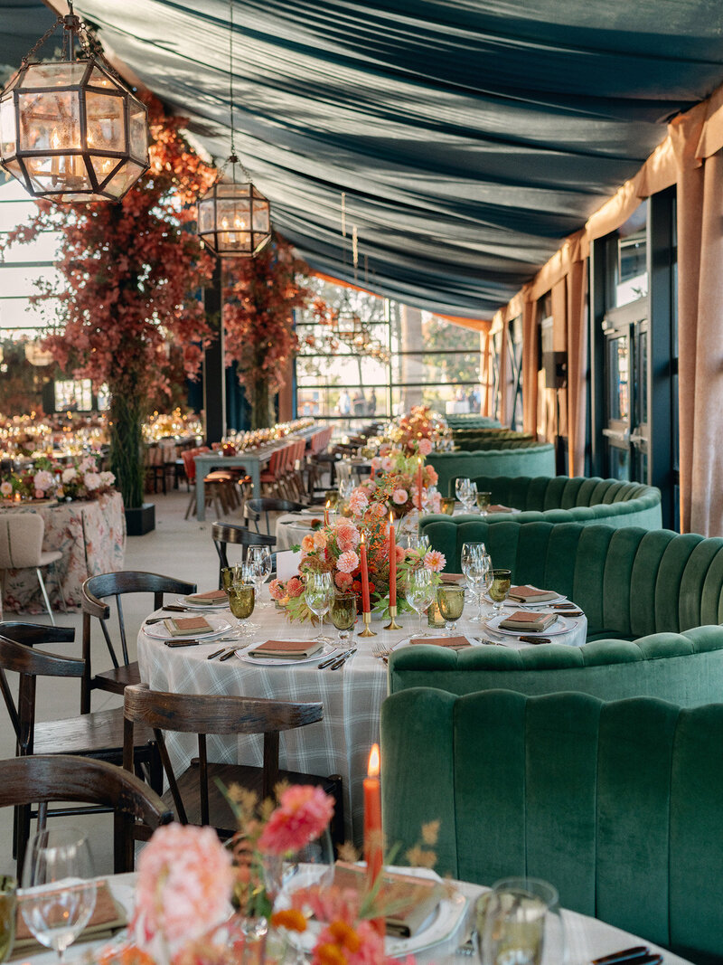 Autumn-Maximalist-Wedding-with-rich-tones-blue-velvet-draping-Ashley-Ludaescher-Photography-Vanessa-Noel-Events-0035