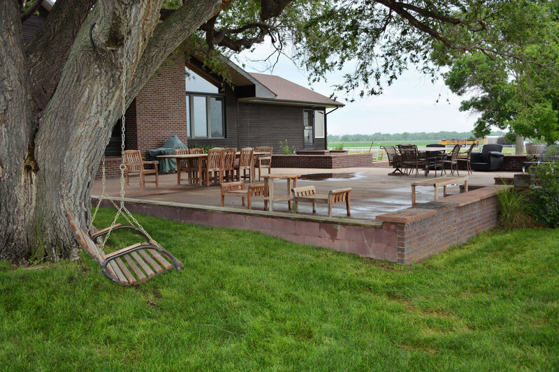 Hanging H lodge in Sutherland, NE