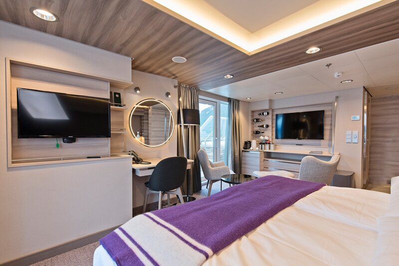 Hurtigruten Expeditions 4