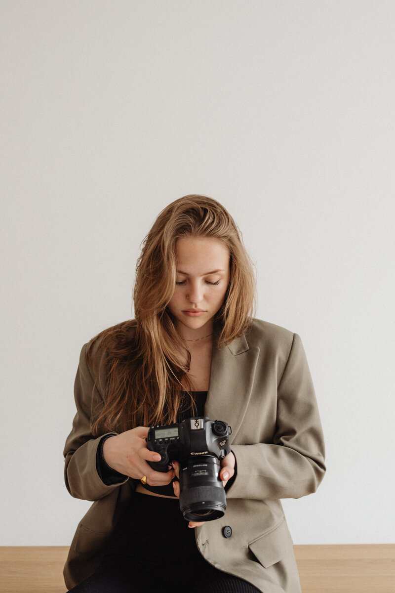 kaboompics_branding-for-photographers-business-photoshoots-and-professional-images-for-entrepreneurs-and-small-business-owners-33395