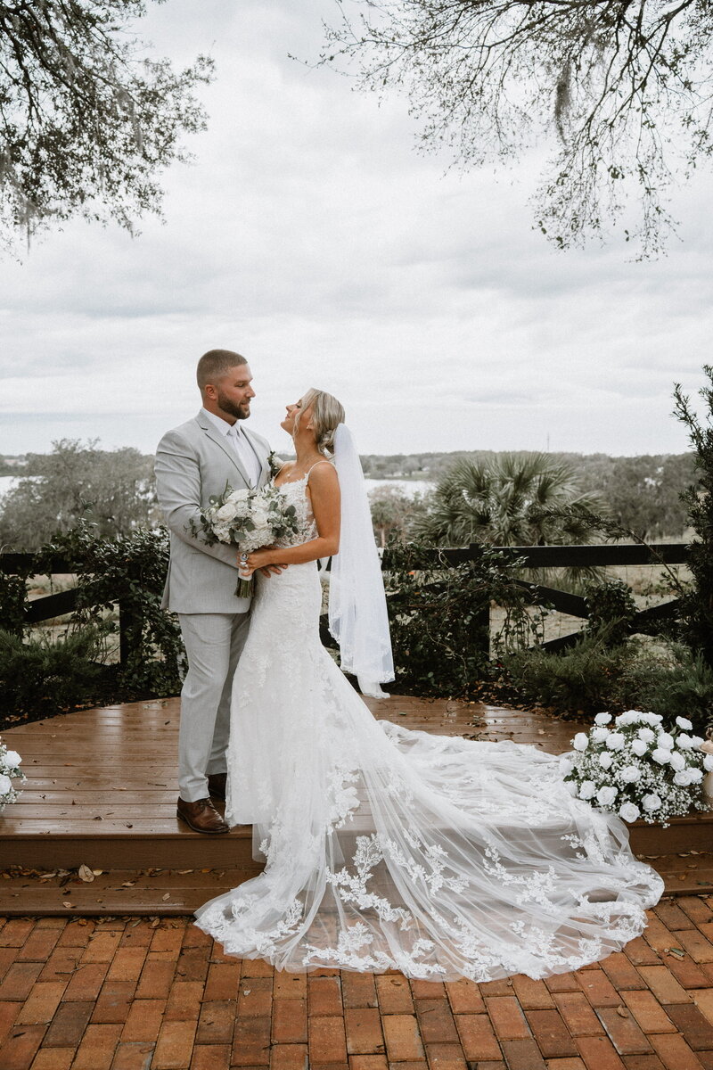 Elegant wedding space filled with natural light at Lakeview Gardens in Umatilla, FL