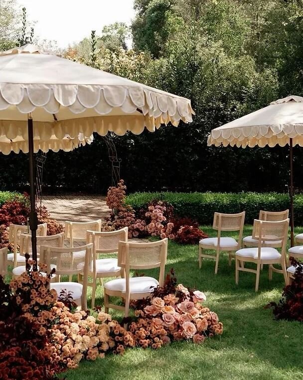 Audrey umbrella beigh with black trim 2-Rori Ranch Rentals