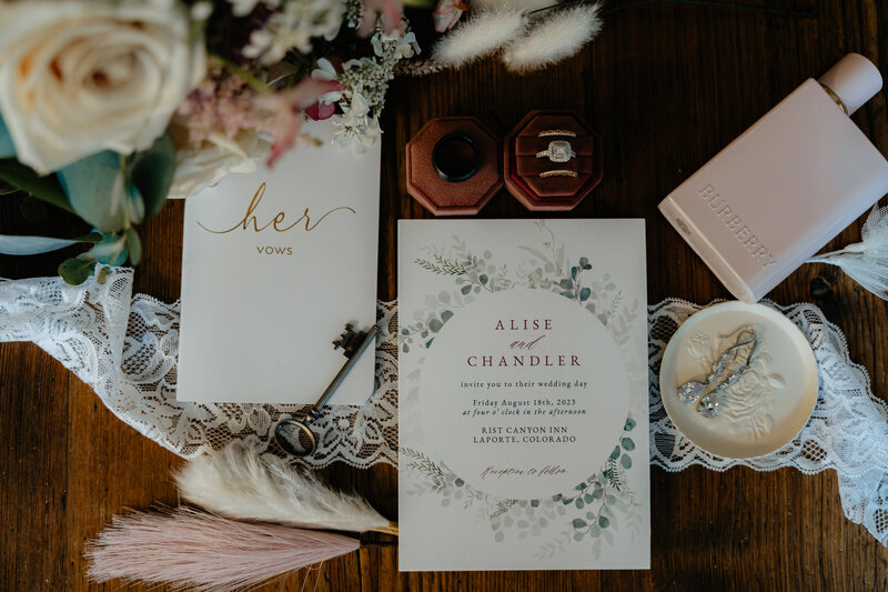 Denver Wedding Photographer captures wedding details and flowers from mountain elopement
