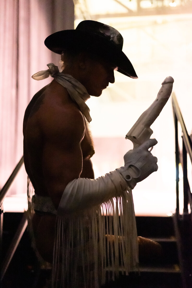 Brent Ray Fraser Performs With Cockgun 2016