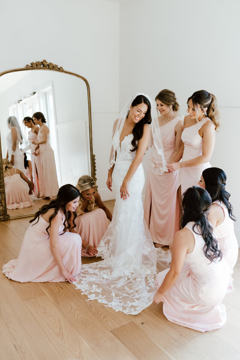 The Arlo wedding venue. Wedding reception photos. White light-up cowboy hats. Sony Photographer. Headshot.