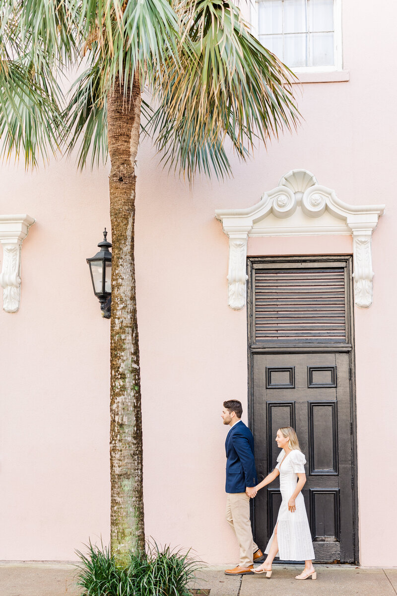 paige_&_reed_downtown_charleston_engagement_session-43
