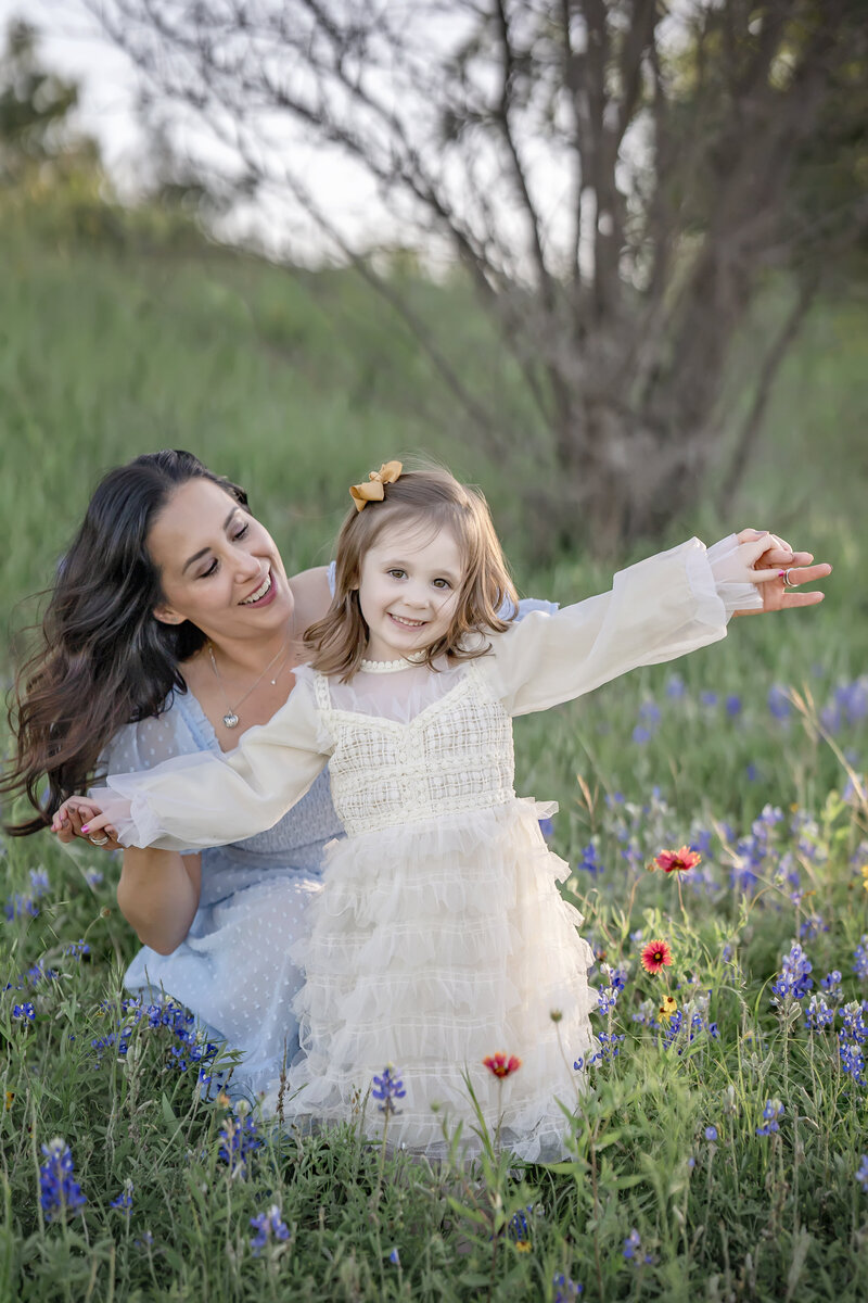 family pictures in bluehonnets san antonio