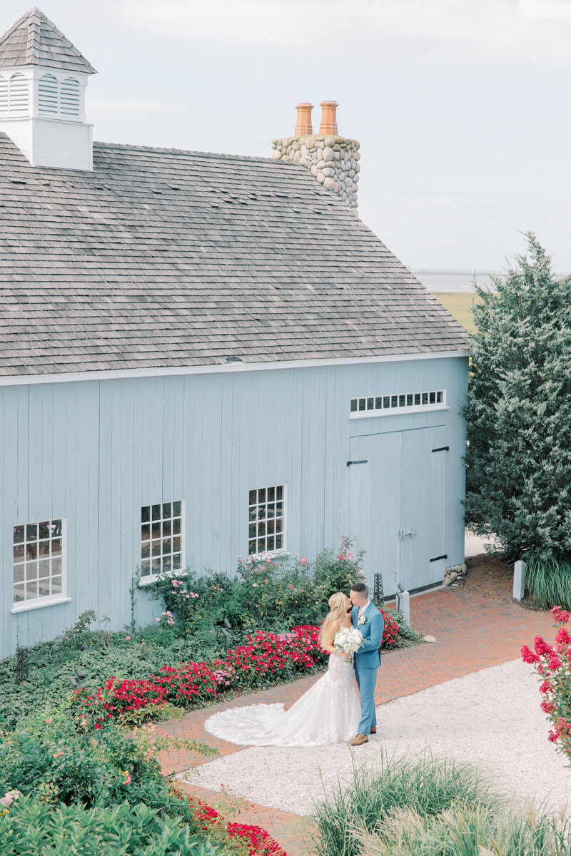 Molly Sue Photography New Jersey + East Coast Wedding Photographer Romantic Imagery Engagement Lifestyle Heirloom Wedding Albums20