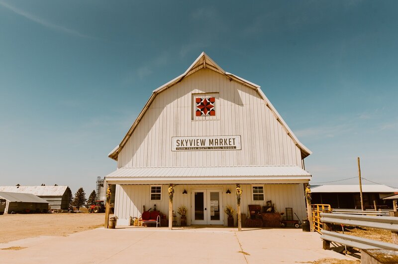 Dairy farm exterior photo of Skyview Market