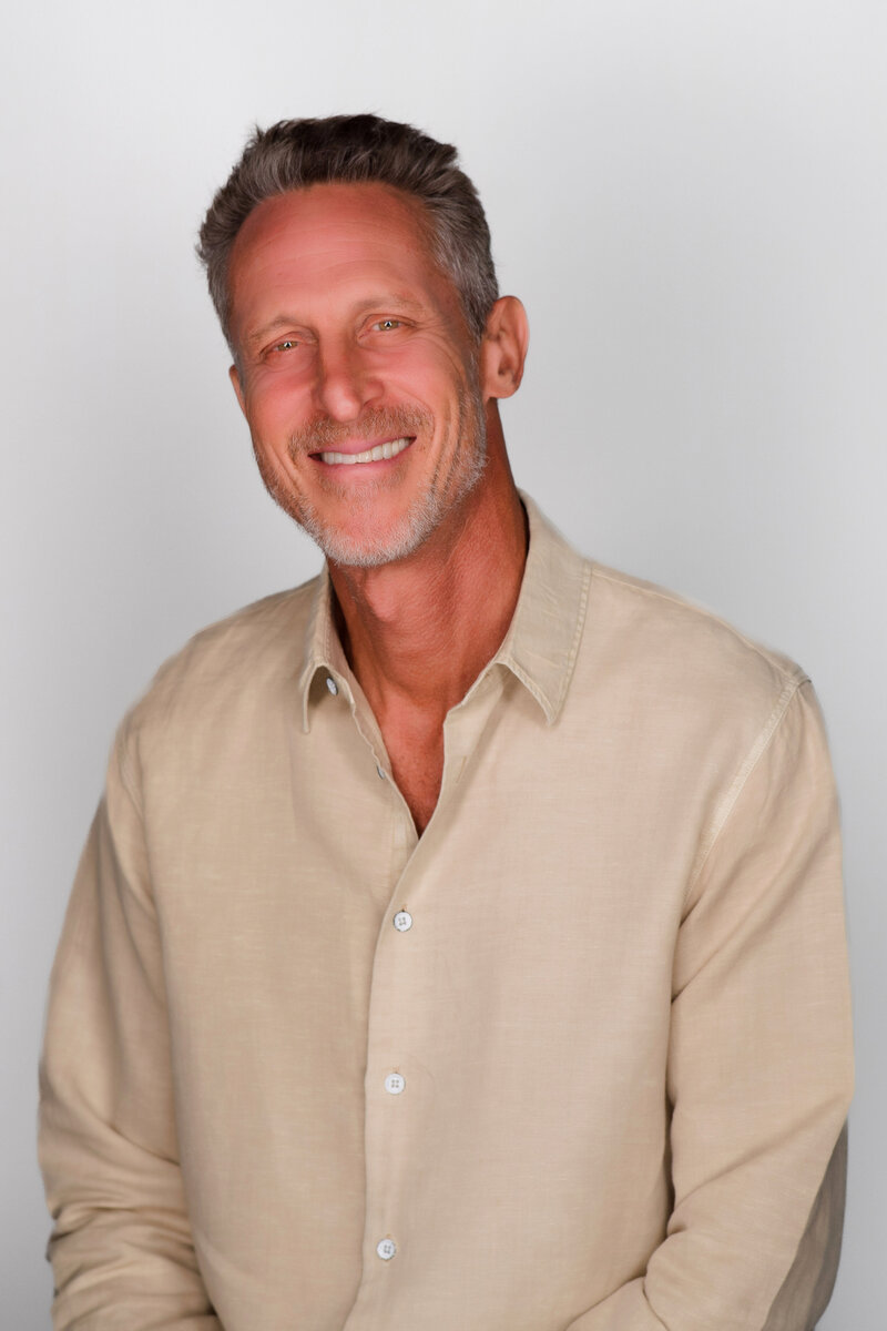 Dr Mark Hyman Head Shot