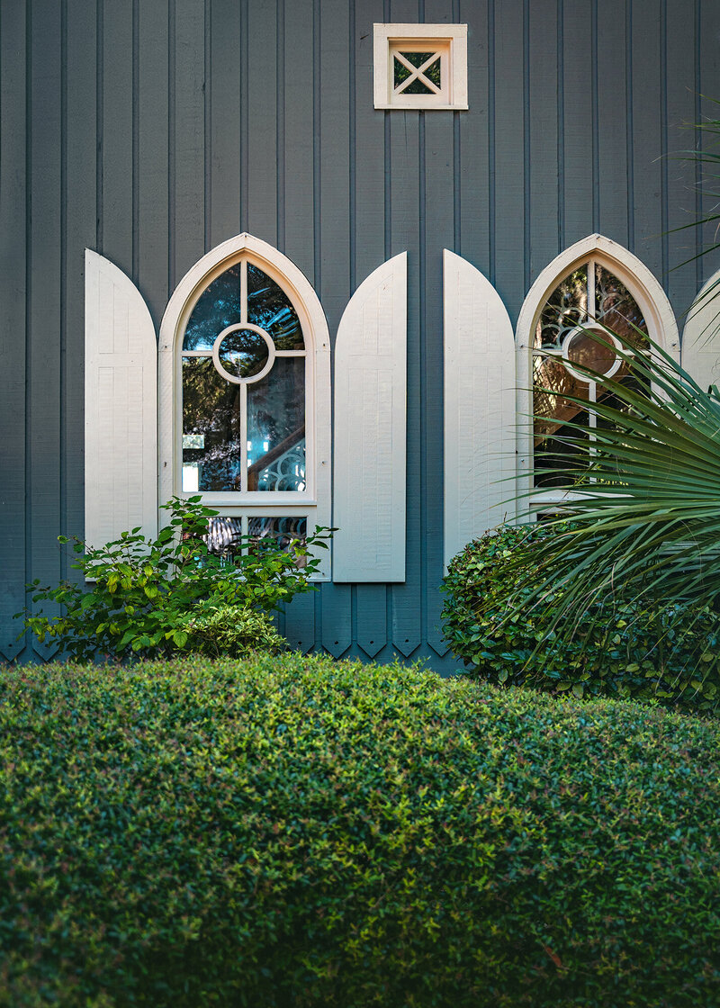 chapel_web