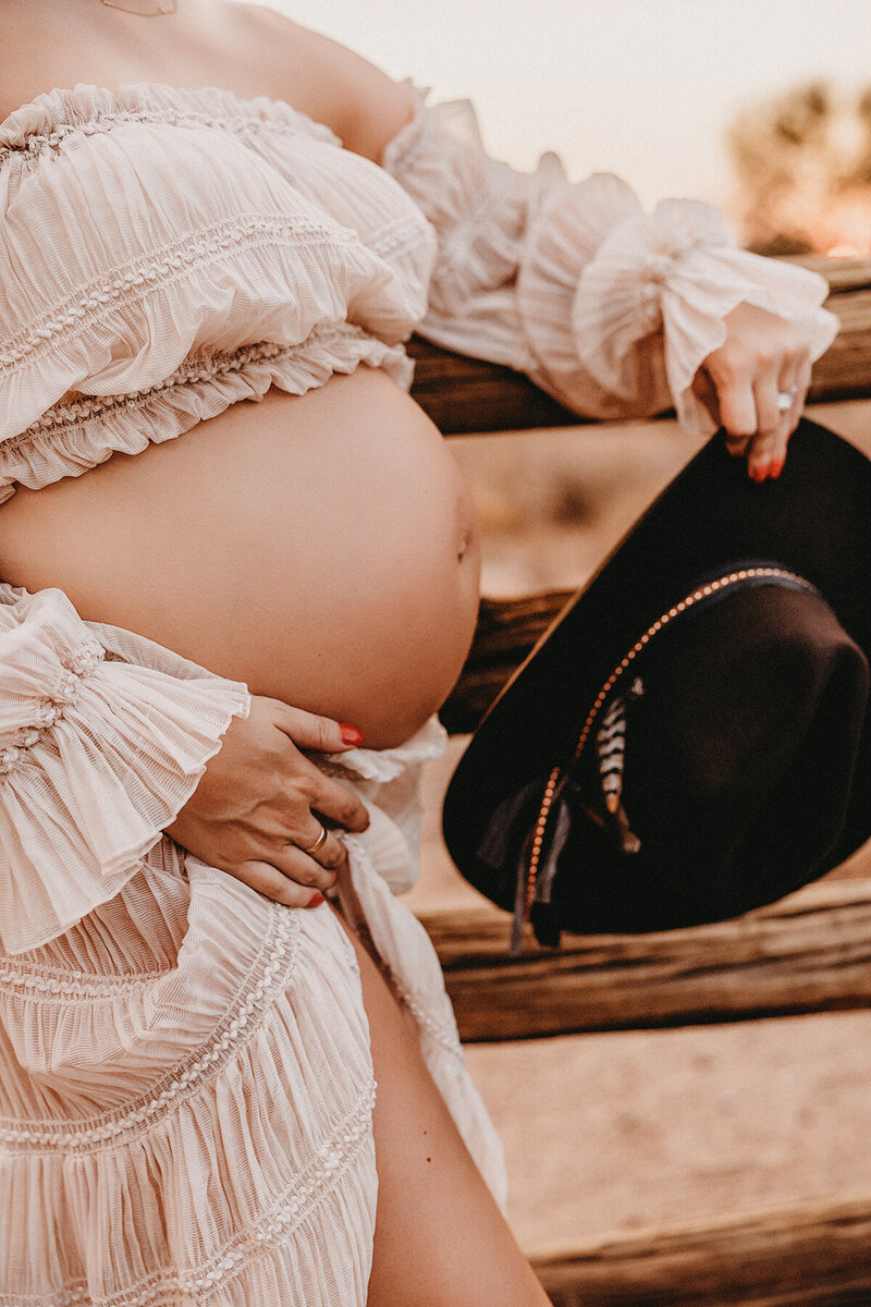 Cowboy styled lost dutchman maternity session in phoenix arizona