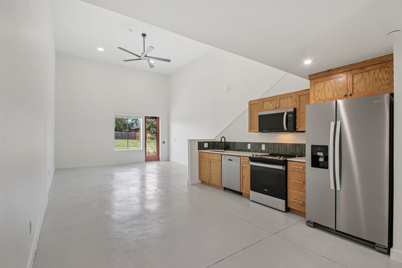 52-web-or-mls-unit 1E-009