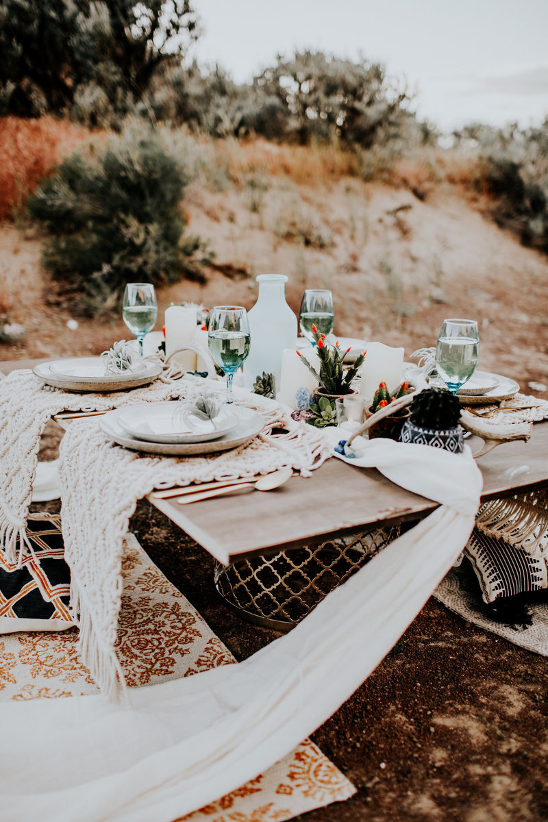 Desert Rise Wedding Stylized Shoot | Bohemian Desert Gypsy Wedding – Vantage, WA | Tin Sparrow Events + Alex Lasota Photography