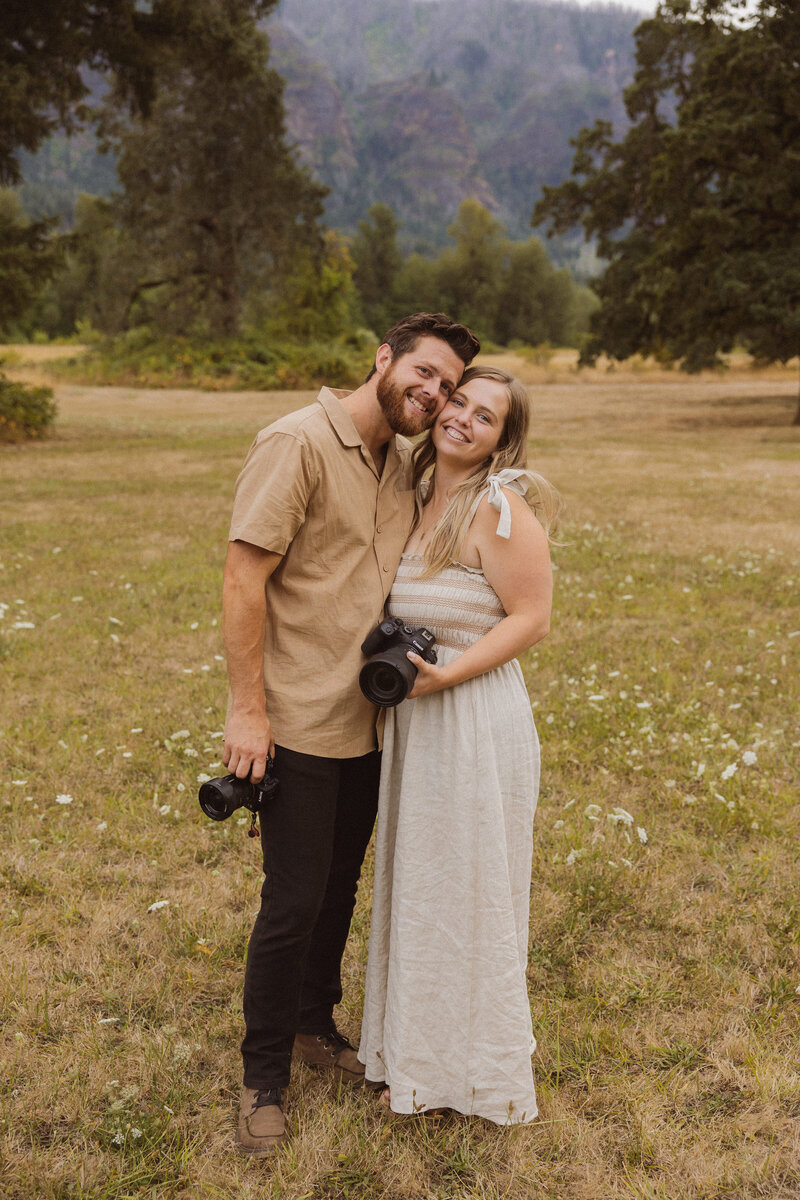 photo of washington elopement photographers who got engaged