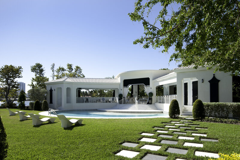 SIMON Matt H Hig Rez PoolHouse west view shot01