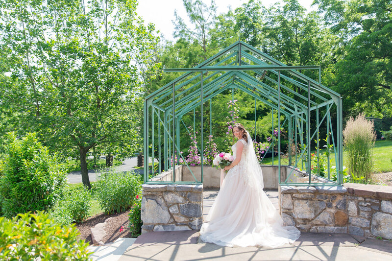 Bridal-Portraits_Harrisburg-Hershey-Lancaster-Wedding-Photographer_Photography-by-Erin-Leigh_0001