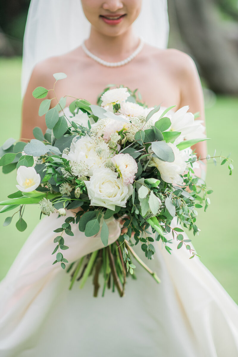 green and white bouquet