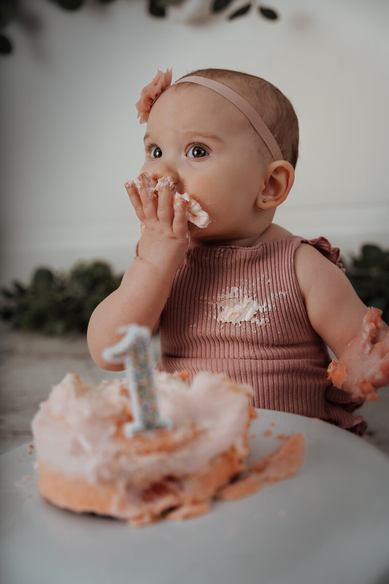 first birthday cake smash photoshoot