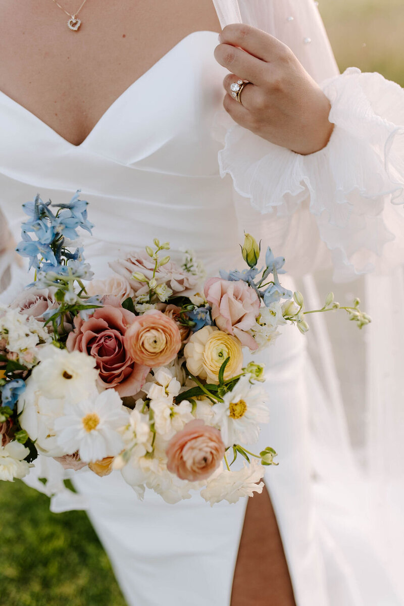 wedding-bouquet-bridal-seattle-pnw-wedding-florist-wildflower-flora-pacifica