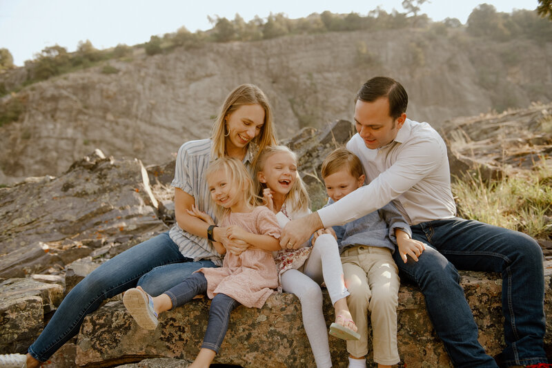 Family of five laughing, Austin Family Photographer, Tiffany Chapman Photography