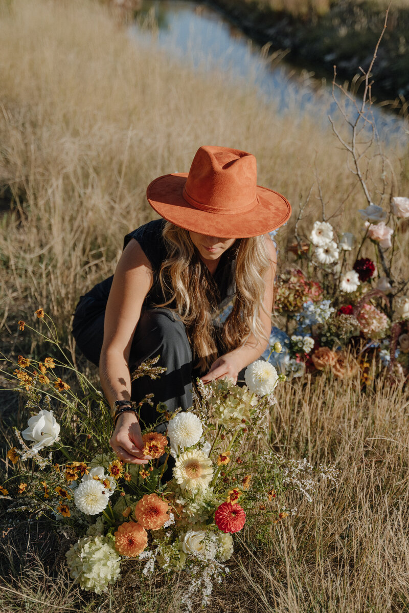Wedding Florist Branding photos in a field in new jersey