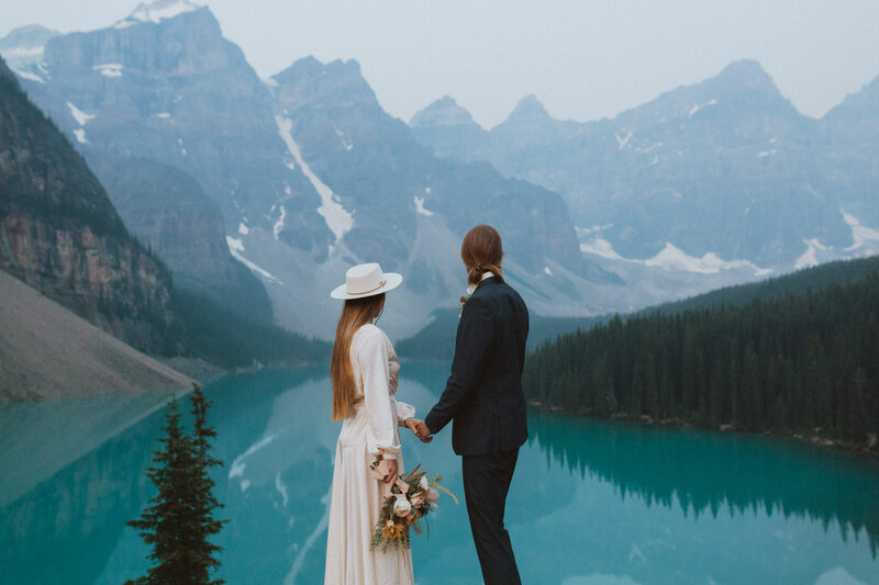 Liv Hettinga Photography is a Canadian elopement and intimate wedding photographer based in Alberta. This picture is from an adventure session at Moraine Lake