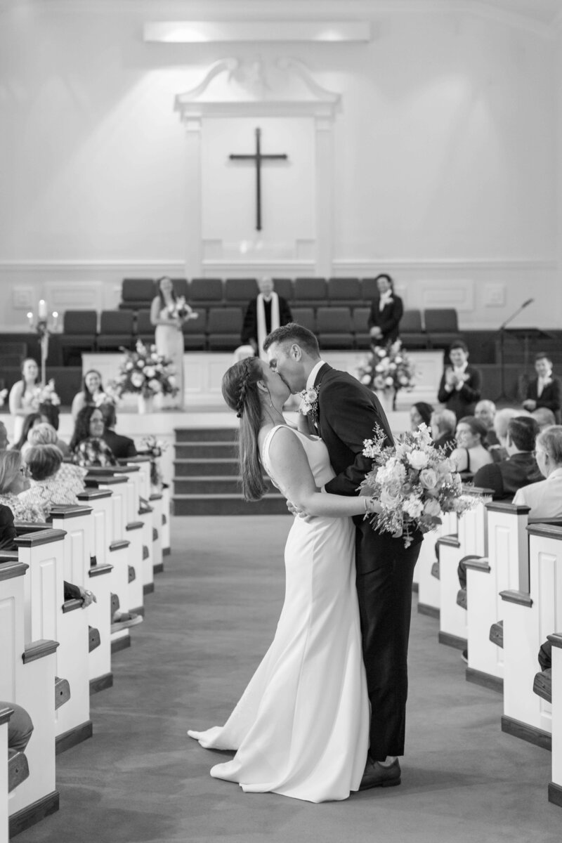 Newton-NC-Rock-Barn-May-Wedding-Katelyn_Shelley-Photography-1 (45)